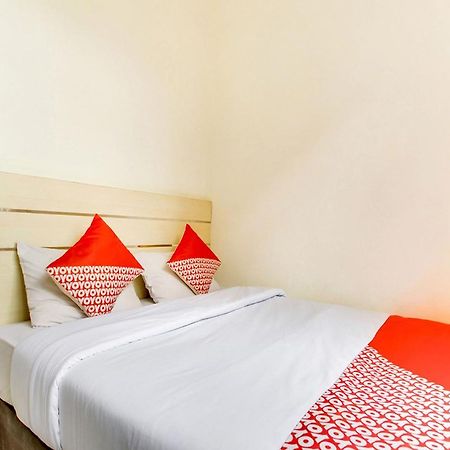 OYO 2554 Hotel Arimbi Lama Dewi Sartika Bandung Exterior foto